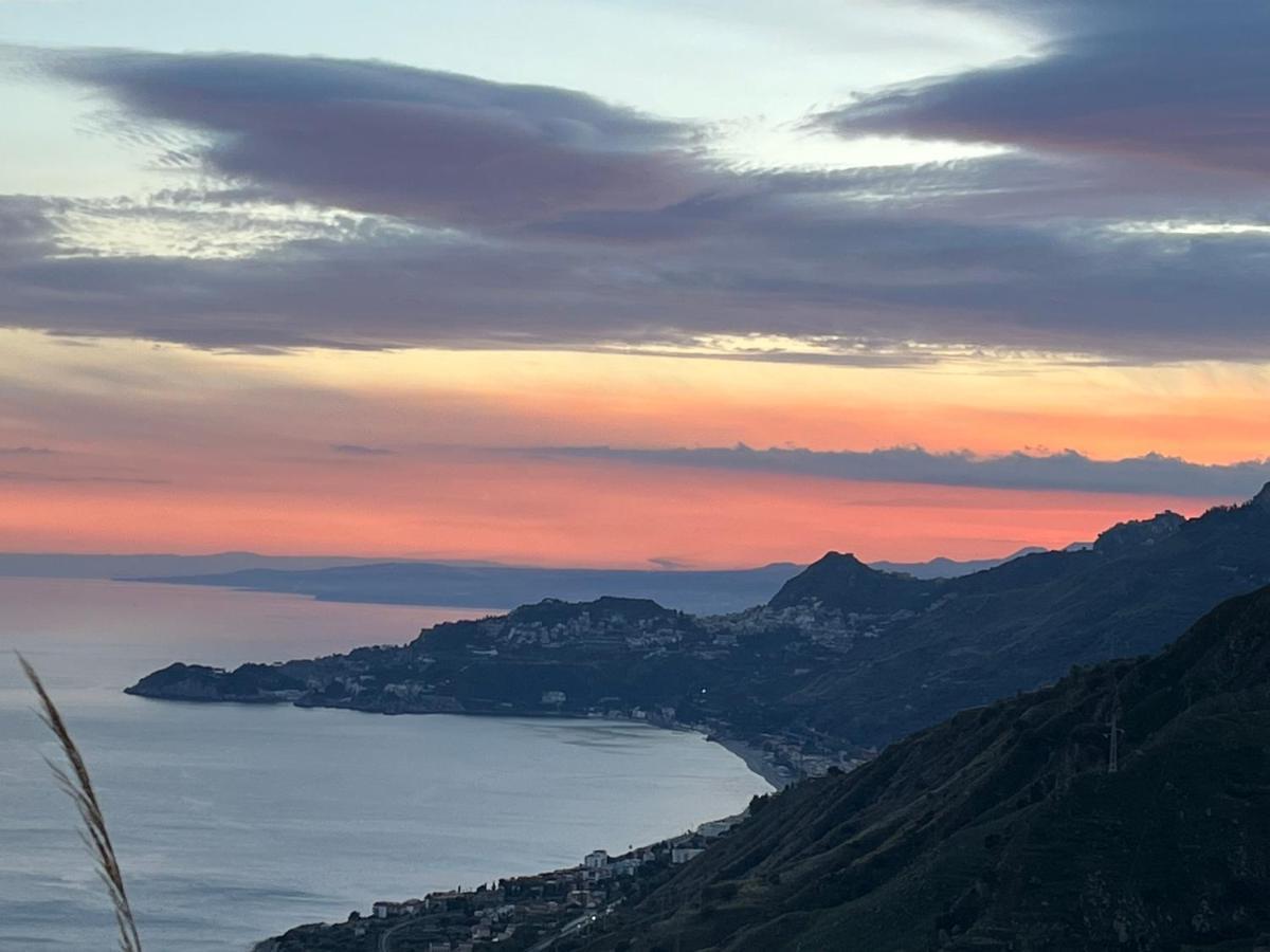 Casanima Vista Incantevole Vicino Taormina フォルツァ・ダグロ エクステリア 写真